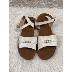 Flexmas Women’s White sandals with Gold Rhinestones Size 9